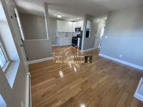 67 Shawmut St, Unit 3 in Chelsea, MA - Building Photo - Building Photo