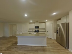 1321 Hugh Mack Ct in Spartanburg, SC - Foto de edificio - Building Photo
