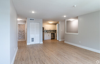 AmericanSide Apartments in Howell, NJ - Foto de edificio - Building Photo