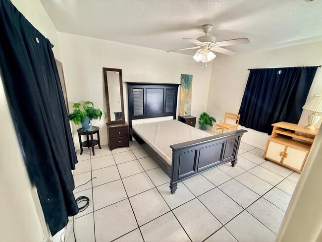 720 NE 11th Ave in Pompano Beach, FL - Building Photo - Building Photo