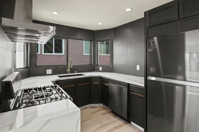 1139 Bellevue Ave, Unit 1143