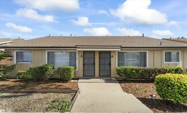 8812-8814 N Bank Dr in Ventura, CA - Building Photo - Building Photo