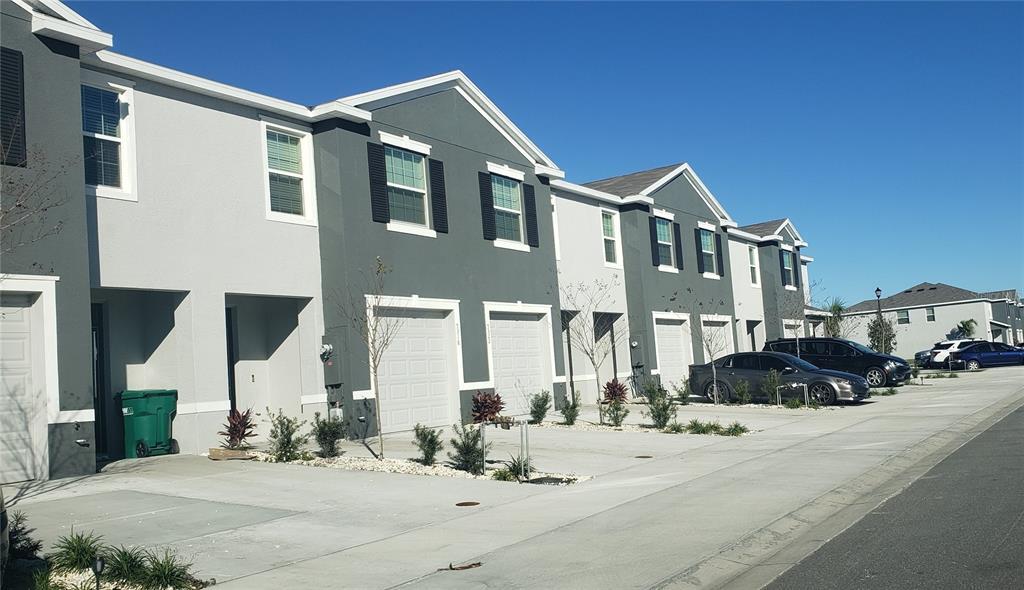 5263 Dragonfly Dr in Wildwood, FL - Building Photo