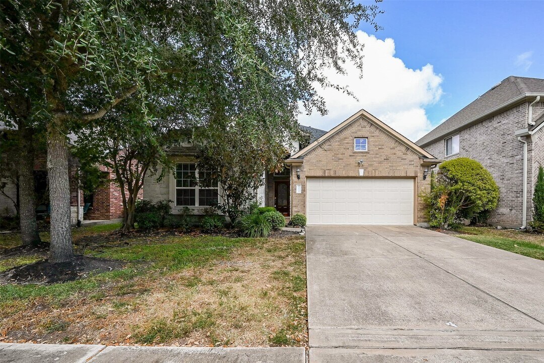 24730 Crystal Leaf Ln in Katy, TX - Foto de edificio