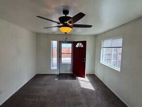 118 N Shasta Ave in Eagle Point, OR - Building Photo - Building Photo