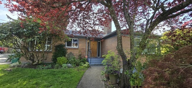 property at 10407 64th Ave S