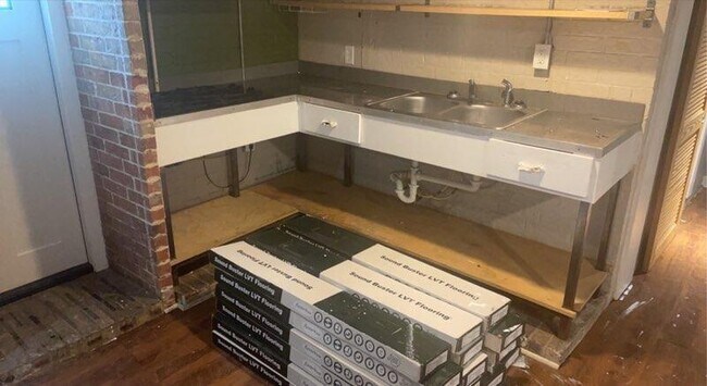 822 Booth St-Unit -B in Houston, TX - Building Photo - Building Photo