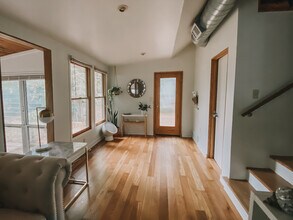 2012 Harbert Ave, Unit #3 in Memphis, TN - Building Photo - Building Photo