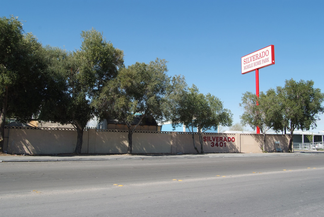 Silverado Manufactured Home Community in Las Vegas, NV - Building Photo