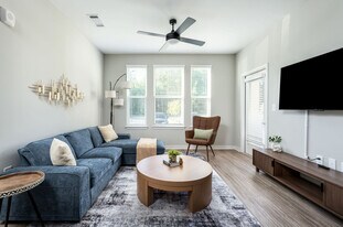 110 Addison Rd in Athens, GA - Building Photo