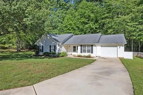 property at 7406 Merry Oaks Ct