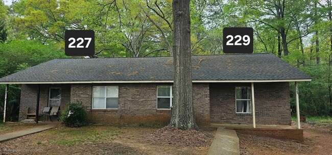 property at 229 Franklin St
