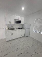 12328 SW 259th St in Homestead, FL - Foto de edificio - Building Photo