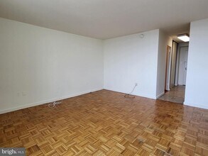 604 S Washington Square in Philadelphia, PA - Building Photo - Building Photo