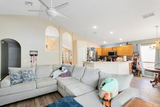 611 Tuten Trail in Orlando, FL - Building Photo - Building Photo