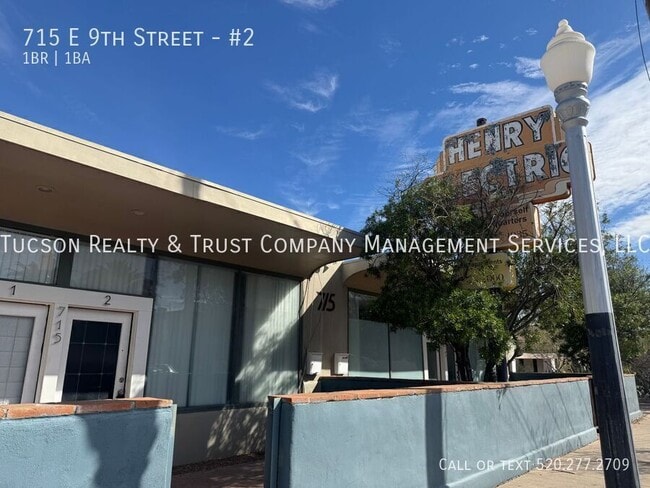 property at 715 E 9th St