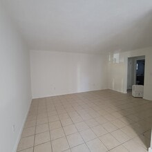 6405 Durham Ave, Unit 1G in North Bergen, NJ - Building Photo - Building Photo