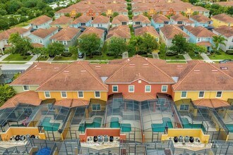 2935 Buccaneer Palm Rd in Kissimmee, FL - Building Photo - Building Photo