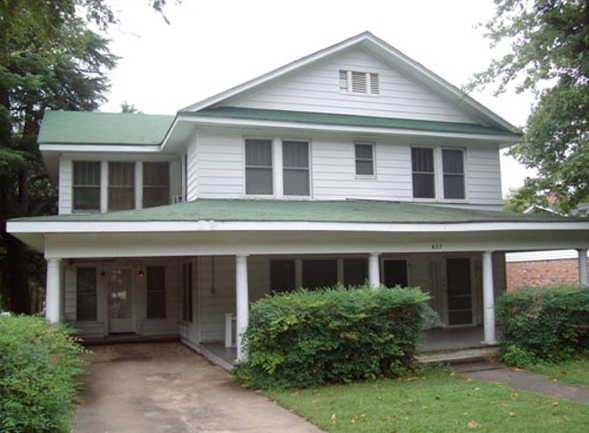 627 Quapaw Ave in Hot Springs, AR - Foto de edificio