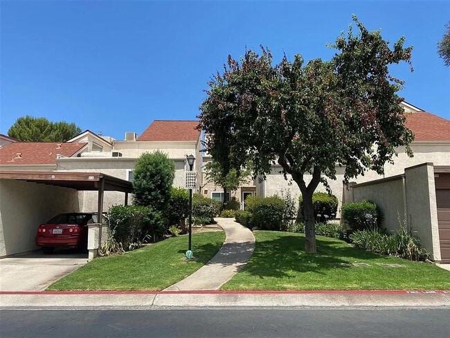 23948 Green Haven Ln in Ramona, CA - Building Photo - Building Photo