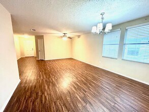 3516 Clydesdale Dr in Denton, TX - Foto de edificio - Building Photo