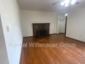 301 N Julia St in Smithton, IL - Building Photo - Building Photo