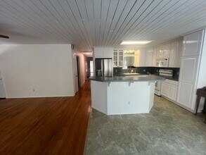 3550 Gilbert Ave in Cayucos, CA - Building Photo - Building Photo