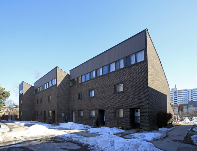 Jane Townhouses in Toronto, ON - Building Photo - Building Photo