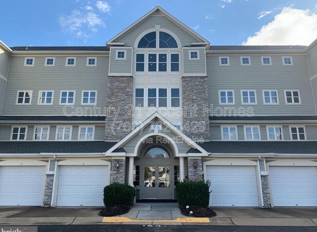 property at 1641 Ladue Ct
