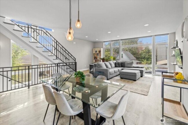 6920 Carleton Ave S in Seattle, WA - Building Photo - Building Photo
