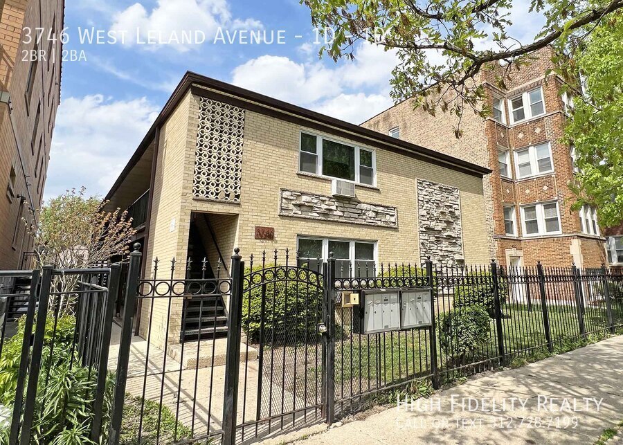 3746 W Leland Ave in Chicago, IL - Building Photo