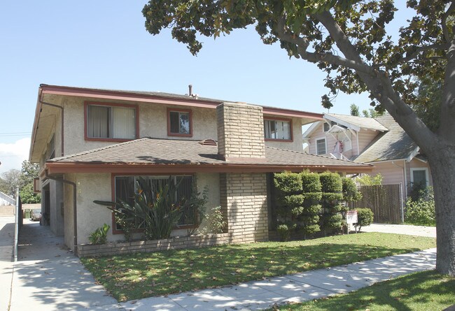 16 N El Molino St in Alhambra, CA - Building Photo - Building Photo