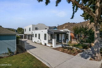 75 W Simpson St in Ventura, CA - Building Photo - Building Photo