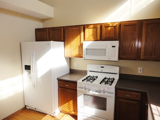7063 Equestrian Cir in Loves Park, IL - Building Photo - Building Photo