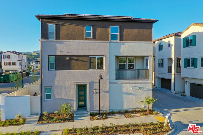 3015 Tallahassee Ln in Simi Valley, CA - Building Photo - Building Photo