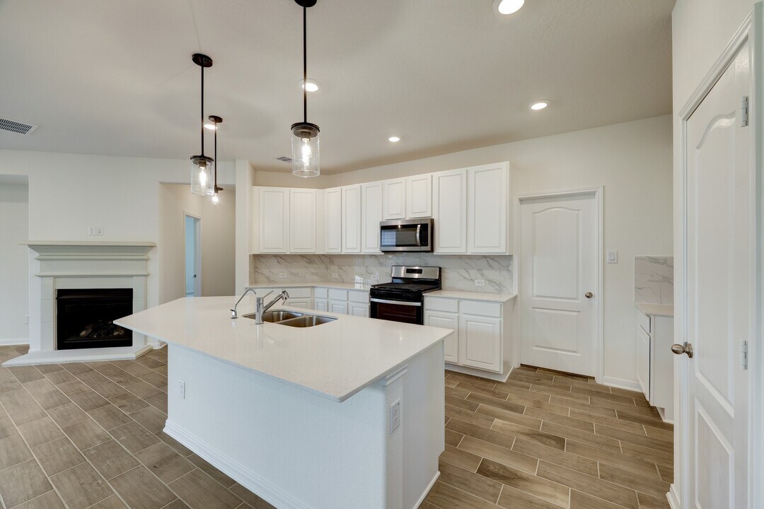 14626 Hemlock Knl Ln in Houston, TX - Foto de edificio