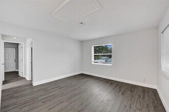 232 SE 9th Ave in Pompano Beach, FL - Building Photo - Building Photo
