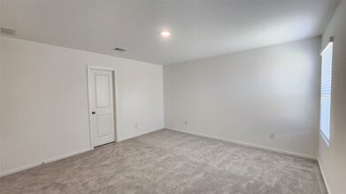 3044 Dawn Sound Dr in Park Row, TX - Building Photo - Building Photo