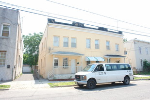 730-732 Catherine St Apartments