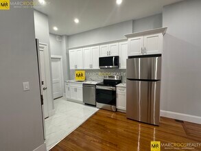 474 Commonwealth Ave, Unit 3 in Boston, MA - Building Photo - Building Photo