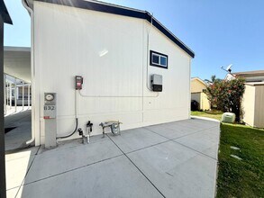 80 Huntington St in Huntington Beach, CA - Building Photo - Building Photo