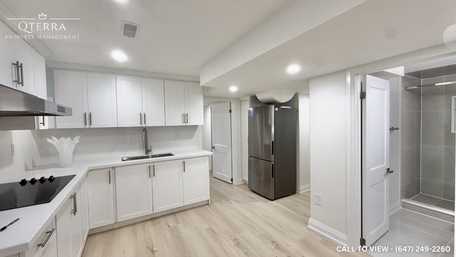 91 Mcroberts Cres in Courtice, ON - Building Photo - Building Photo