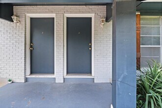 2712 St Edwards Cir in Austin, TX - Building Photo - Building Photo