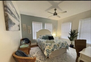 725 Broadway Avenue J-Unit -2 in Galveston, TX - Foto de edificio - Building Photo