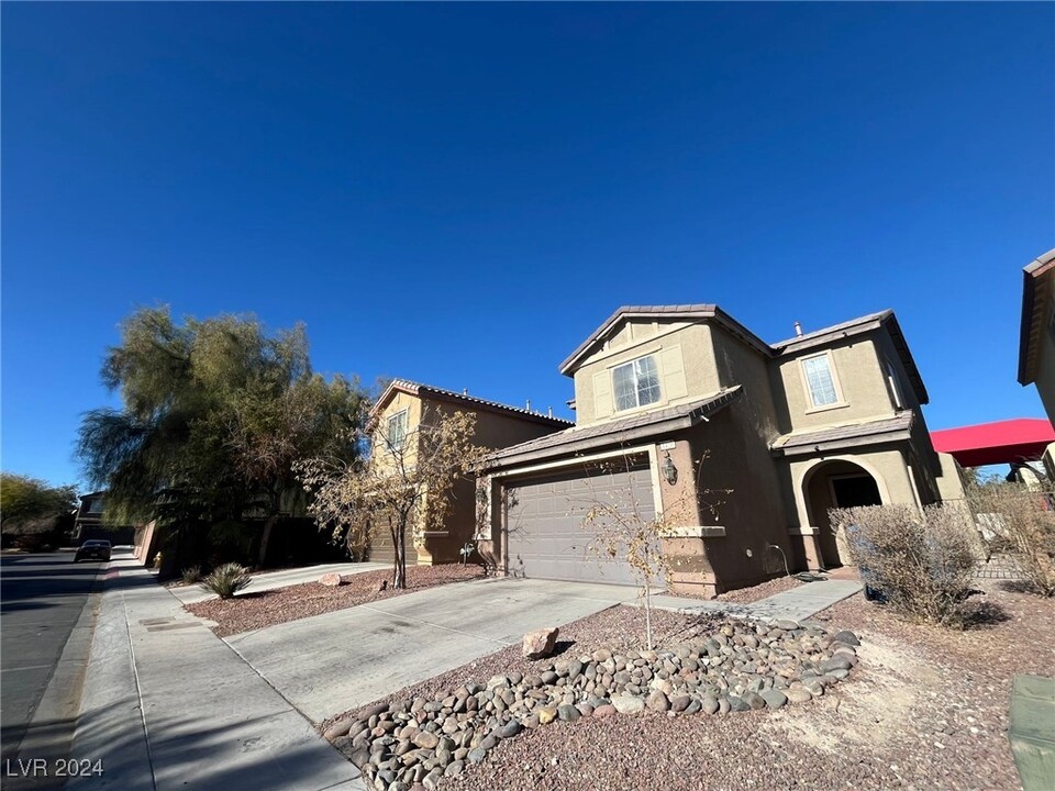 1420 Beams Ave in North Las Vegas, NV - Foto de edificio