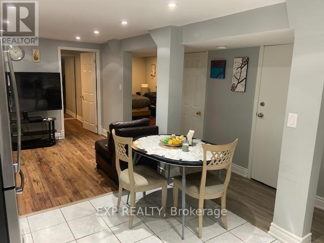 8 Cluett Dr in Ajax, ON - Building Photo - Building Photo