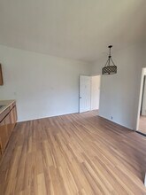 908 15th St-Unit -2 in Bremerton, WA - Building Photo - Building Photo