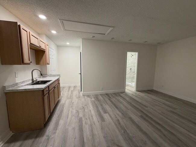 1353 Blythe Ave, Unit 1 in Deltona, FL - Building Photo - Building Photo