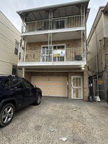 19 Roosevelt Ave in Jersey City, NJ - Building Photo