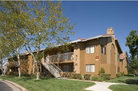 Creekside Village in Rocklin, CA - Building Photo - Building Photo